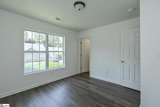 Building Photo - 134 Brookhill Pl