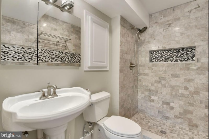 Building Photo - 7320 Bradley Blvd