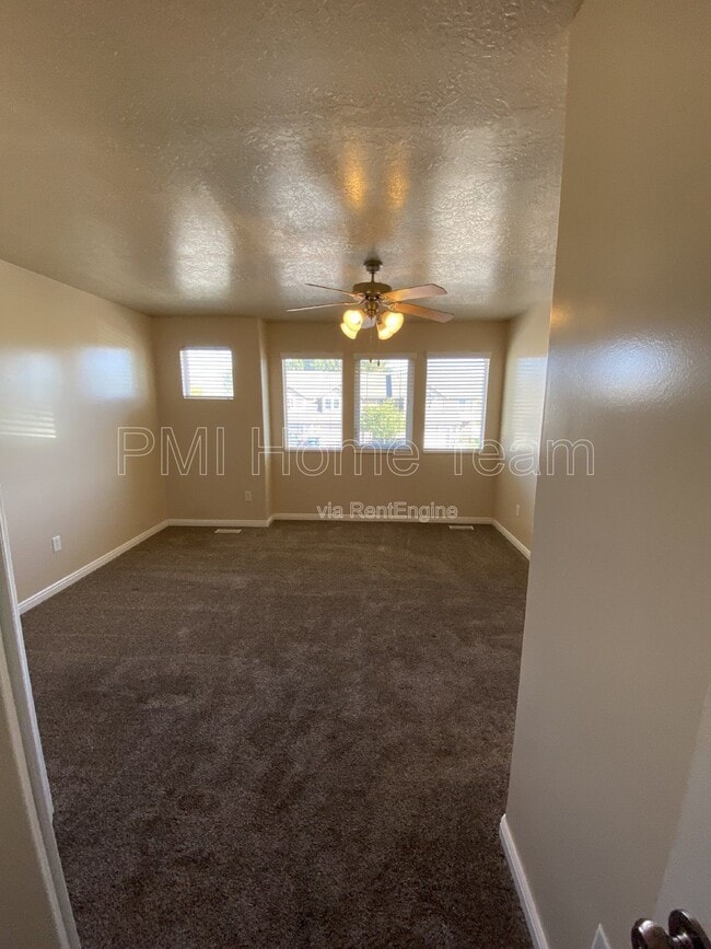 Building Photo - 433 N 3150 W