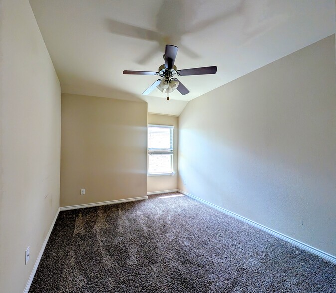 Building Photo - 10104 Kemah Pl