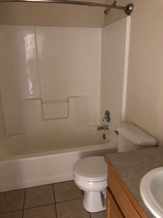 Building Photo - 5 Minutes from Holloman AFB - 5 Minutes from Alamogrodo