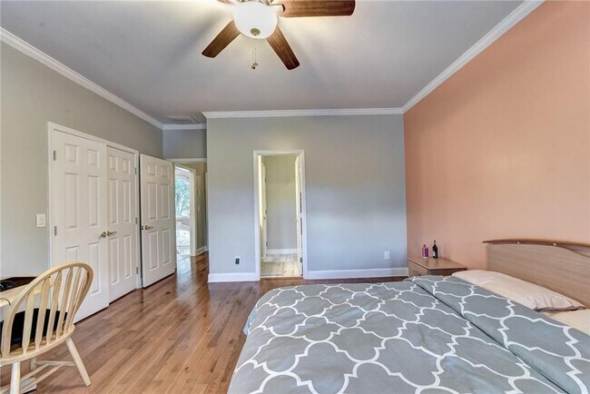 Building Photo - 645 Falls Bay Ct