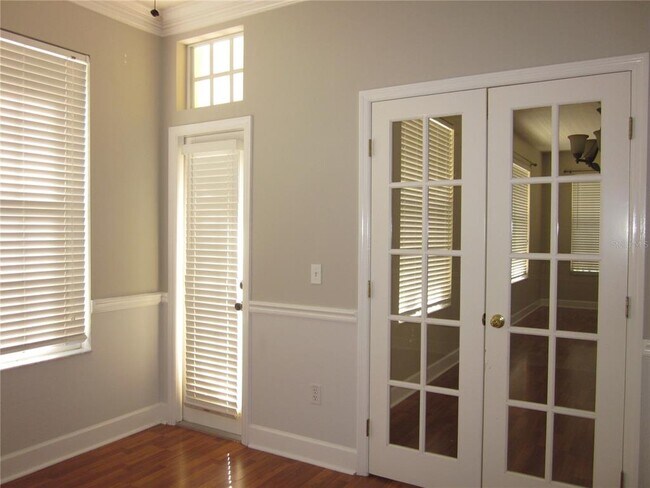 Building Photo - 10804 Spring Mountain Pl