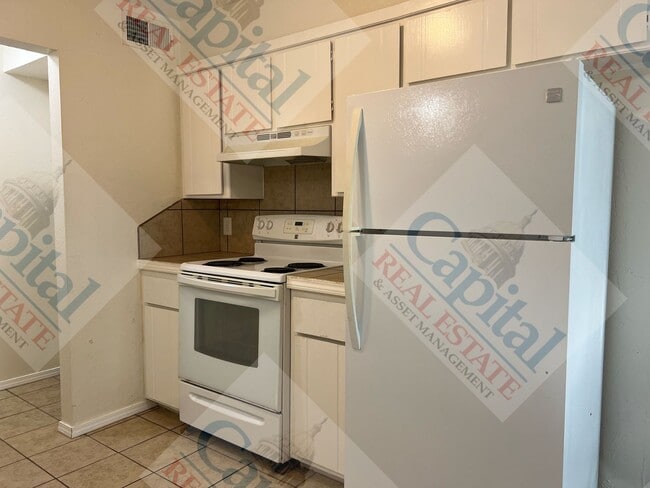 Building Photo - Charming 2 Bedroom Close to Campus