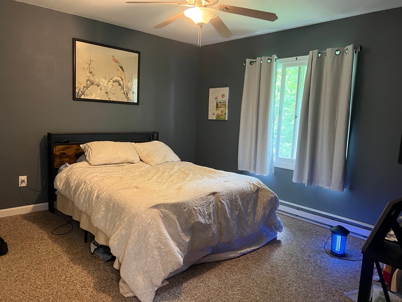 Bed Furnished - 306 Heather Ln