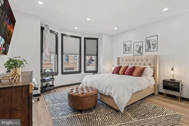 Building Photo - 2232 S 17th St