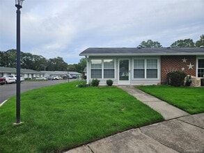 Building Photo - 232 Blackpool Ct