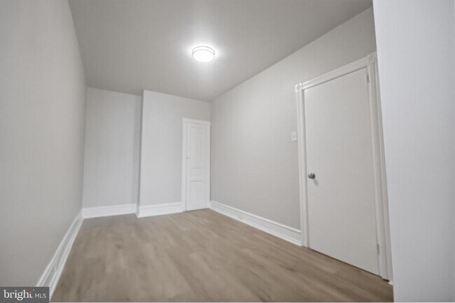 Building Photo - 5437 Webster St