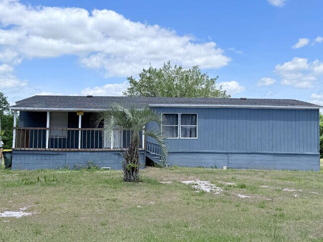 Building Photo - 3-Bedroom and 2 Bathroom Mobilehome
