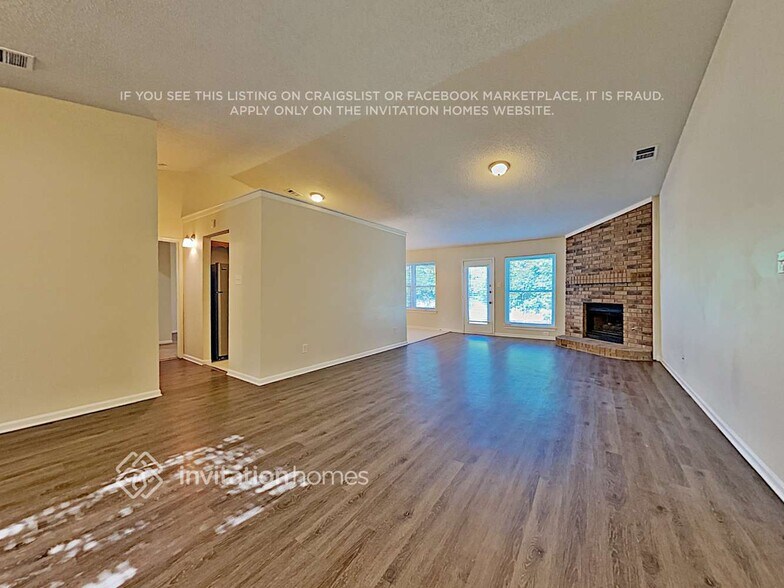 Building Photo - 5345 Colonial Dr