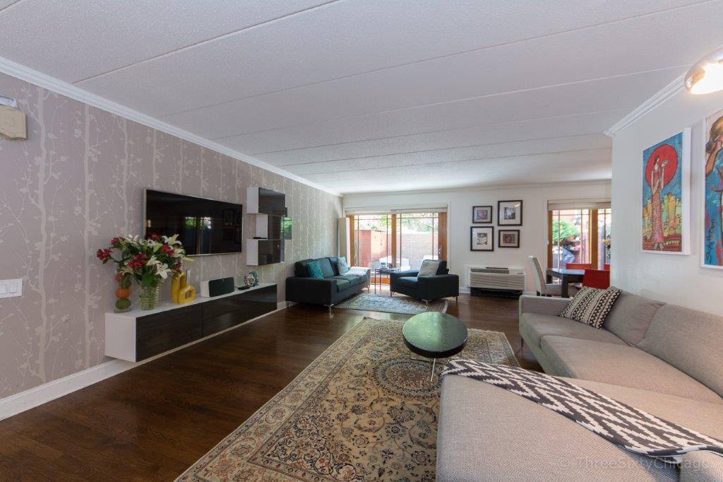 Building Photo - 1153 S Plymouth Ct