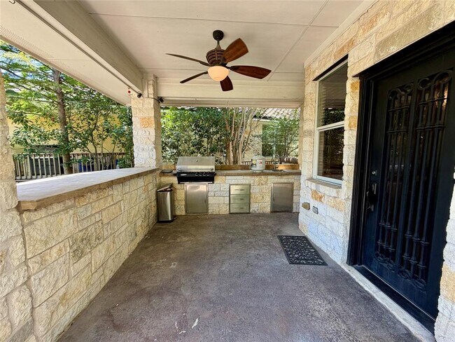 Building Photo - 3713 Broadwinged Hawk Cove