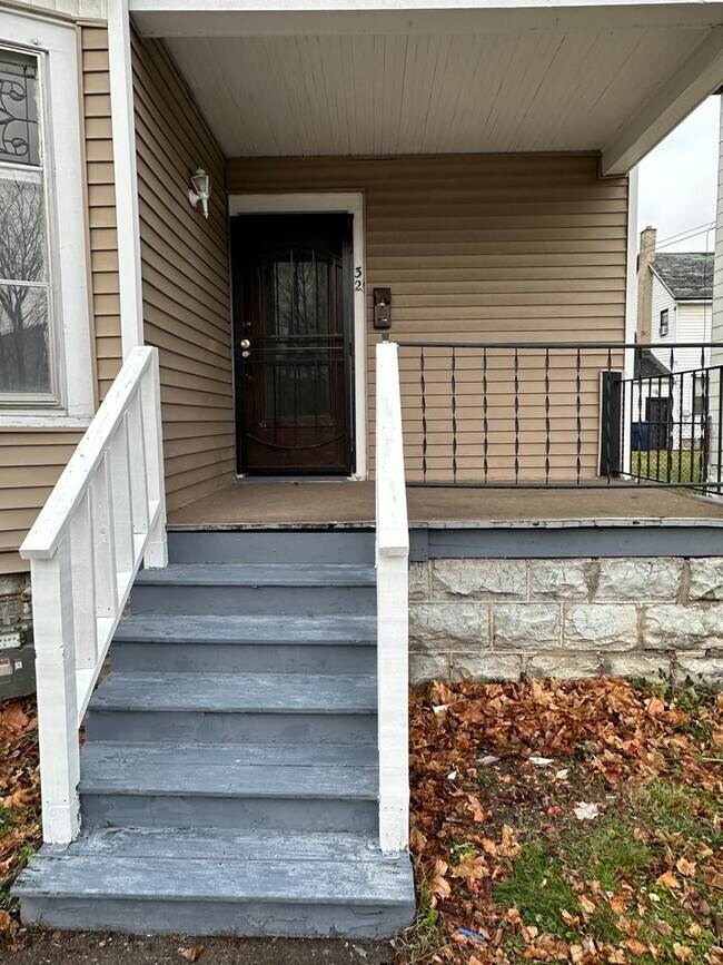 Building Photo - Single Family Home Ready for Rent in a Gre...