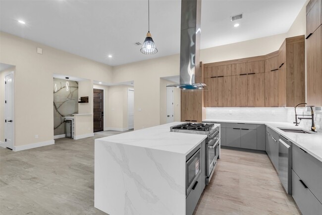 Building Photo - 9630 Vilven Ln