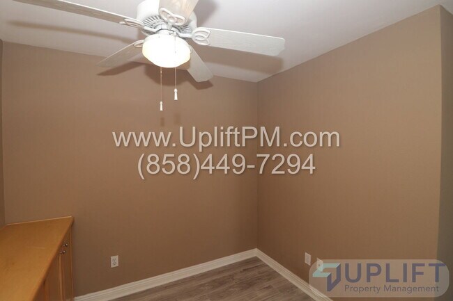 Building Photo - 4860 Rolando Ct