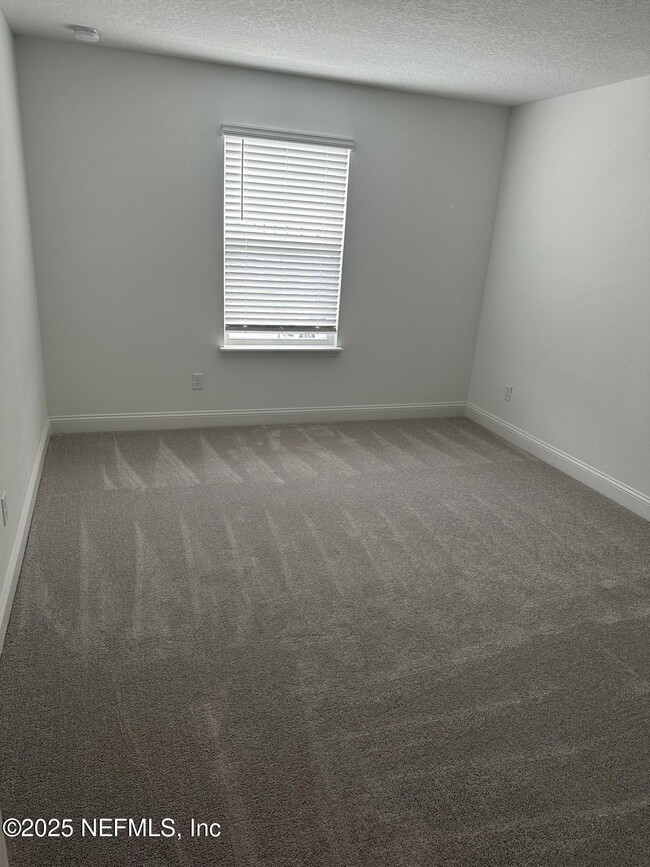 Building Photo - 113 Inkwood Ct