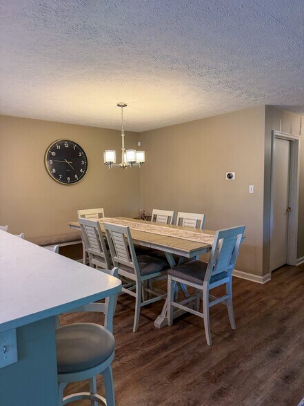 Building Photo - 9937 Oakton Terrace Rd
