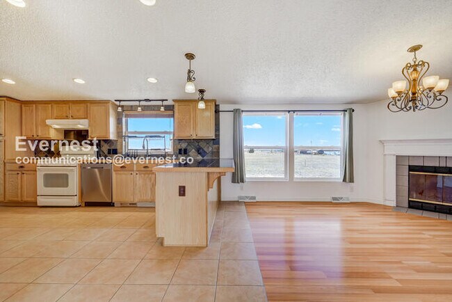 Building Photo - 1385 Antelope Dr