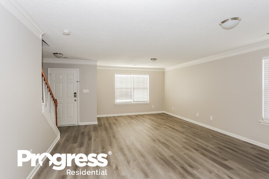 Building Photo - 9925 Aventide Ln