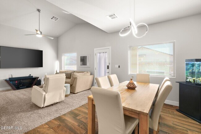 Building Photo - 14820 Mike a Mendoza Ave