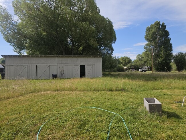 Building Photo - 980 Wenzel Ln