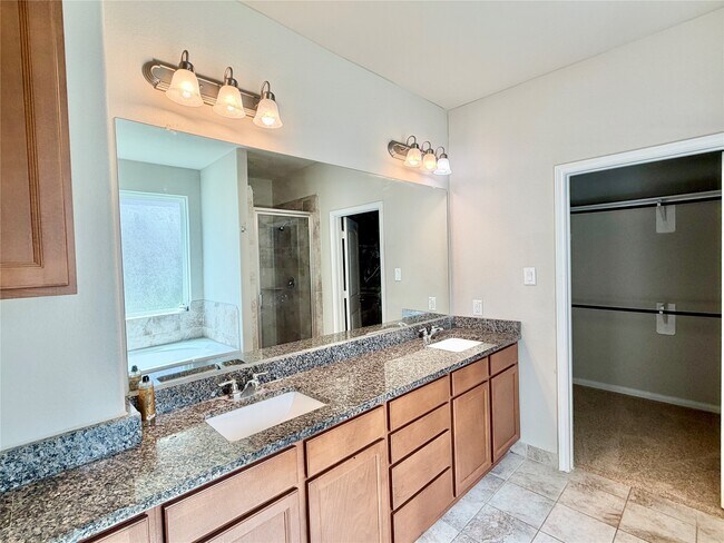 Building Photo - 8002 Mesquite Hill Ln