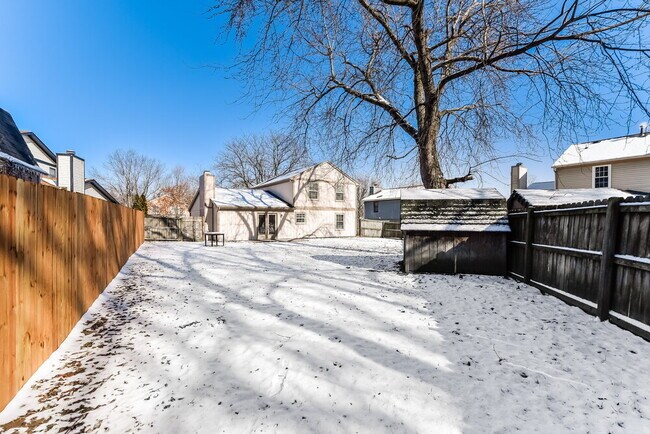 Building Photo - 7551 Rogers Dr