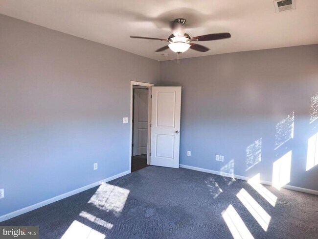 Building Photo - 42274 Winter Haven Dr