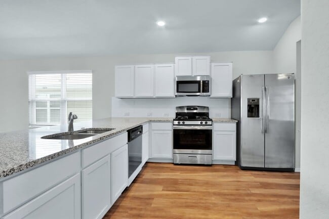 Building Photo - 6854 Hibiscus Falls