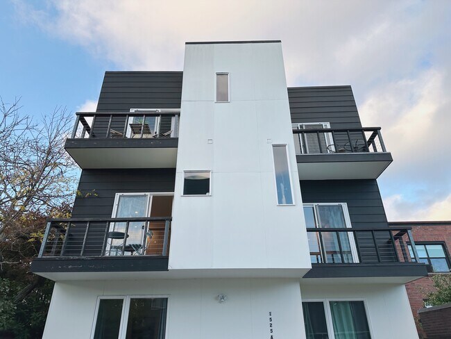 Building Photo - 1525 NW 60th St