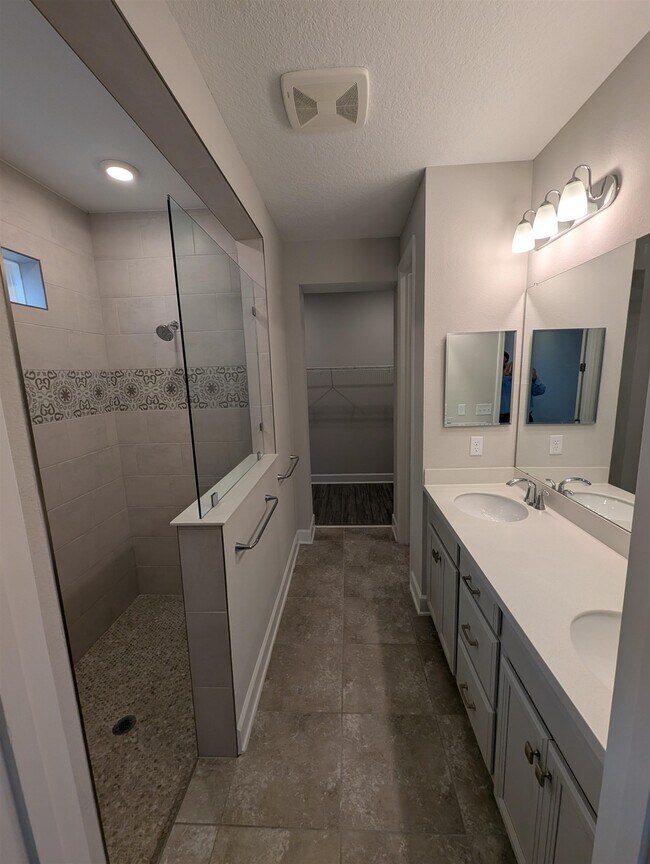 Building Photo - 84 Alston Dr