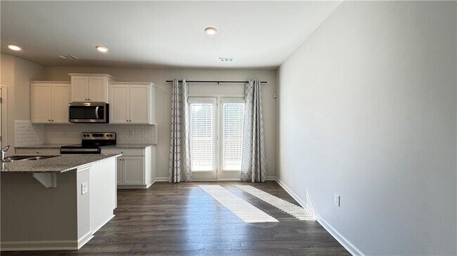 Building Photo - 100 Aspen Ct