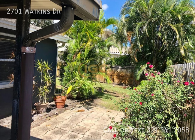 Building Photo - 2701 Watkins Dr