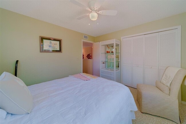 Building Photo - 911 Harbour House Dr