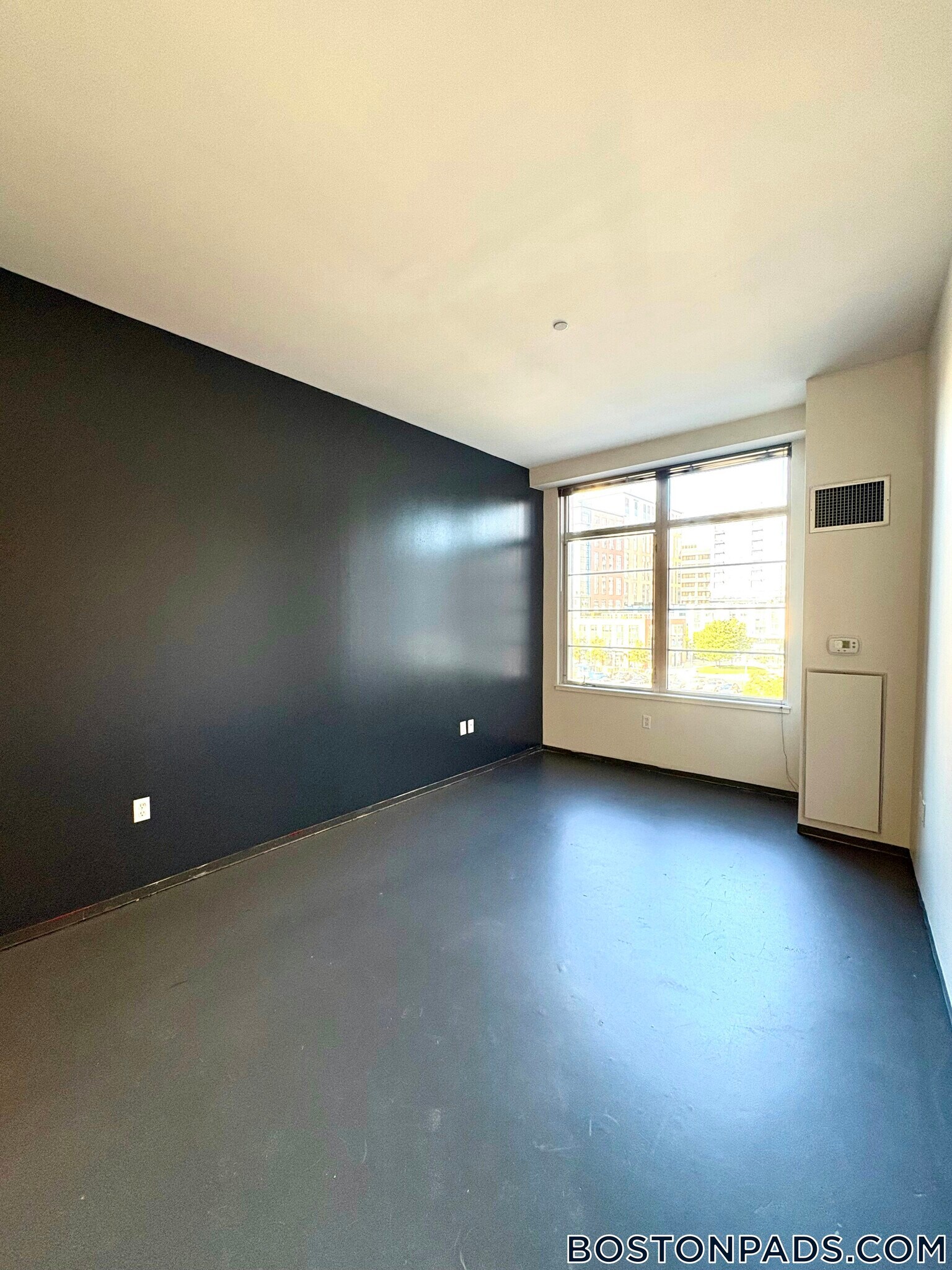 Building Photo - 160 E Berkeley St