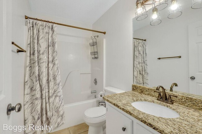 Building Photo - 4 br, 2.5 bath House - 1950 Woking Court