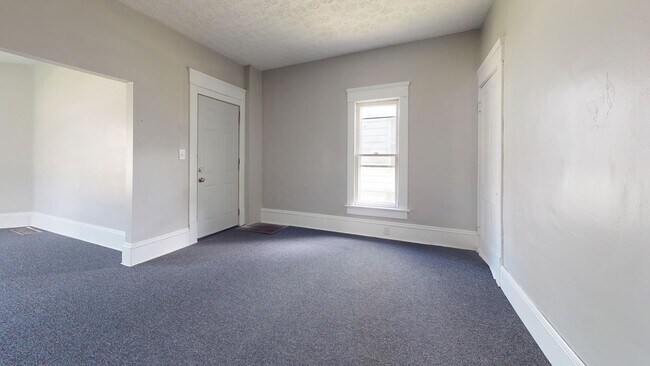 Building Photo - 1072 Wooster Rd W