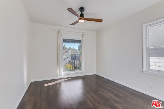 Building Photo - 4905 Coolidge Ave