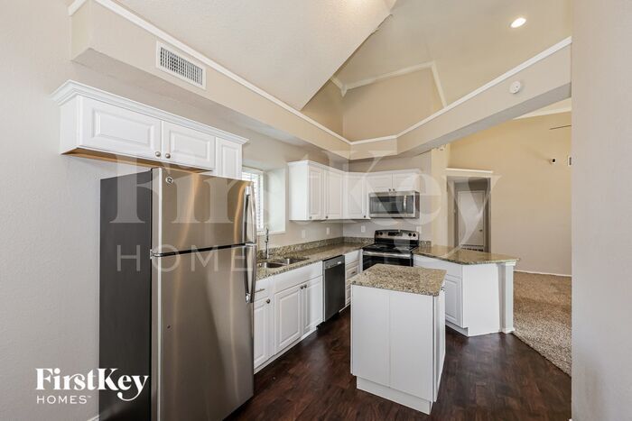 Building Photo - 2140 Birch Bend