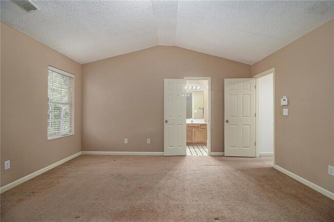 Building Photo - 2781 Parkway Cove