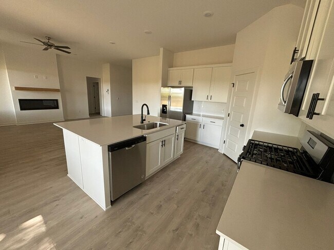 Building Photo - Coming Soon! Newer Construction!! 4 Bedroo...