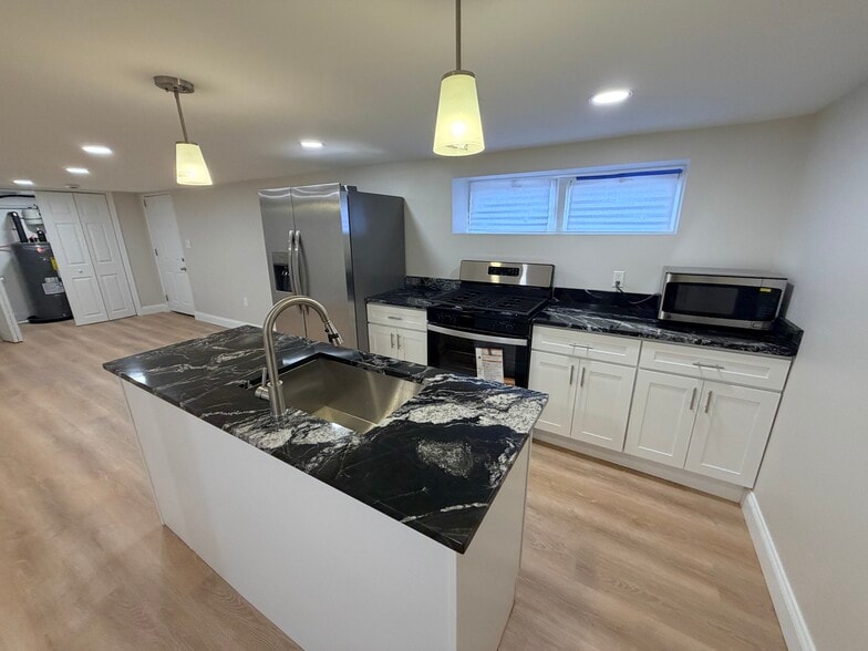 Kitchen & Dining - 3 E Overlea Ave