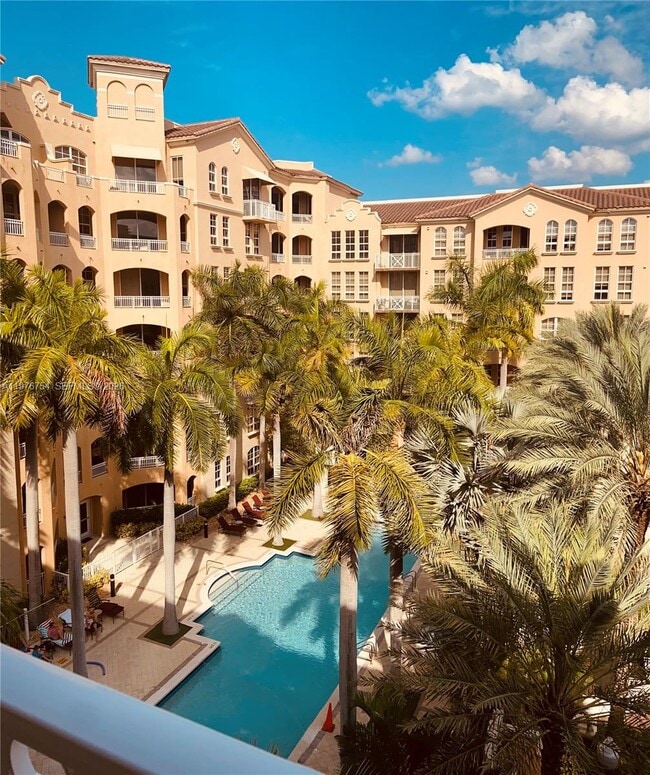 Building Photo - 3001 NE 185th St