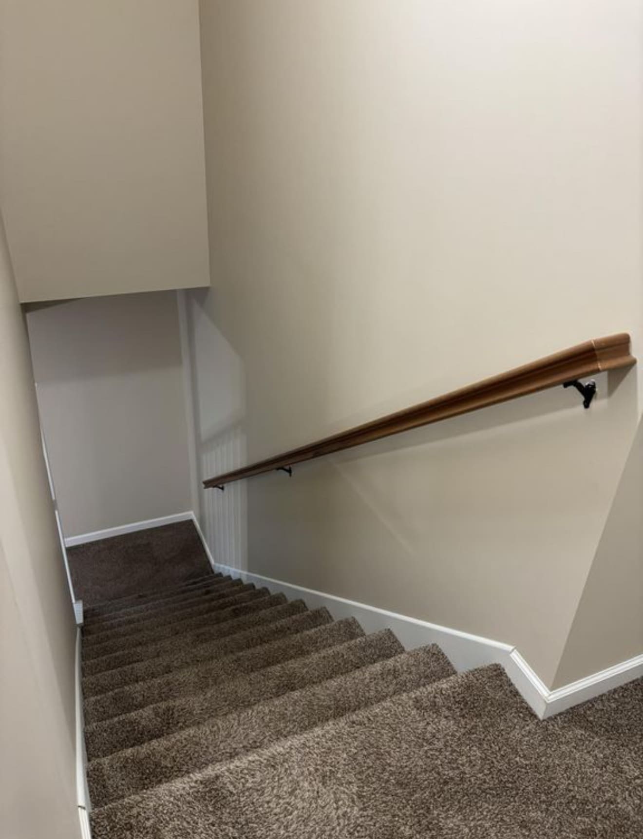 Building Photo - 423 E Cheyenne St