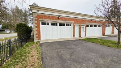 Building Photo - Beautiful Corner Unit Condo in Downtown Coeur d'Alene