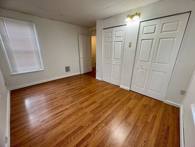 Building Photo - 3 Bedroom 1.5 Bathroom in Highspire!