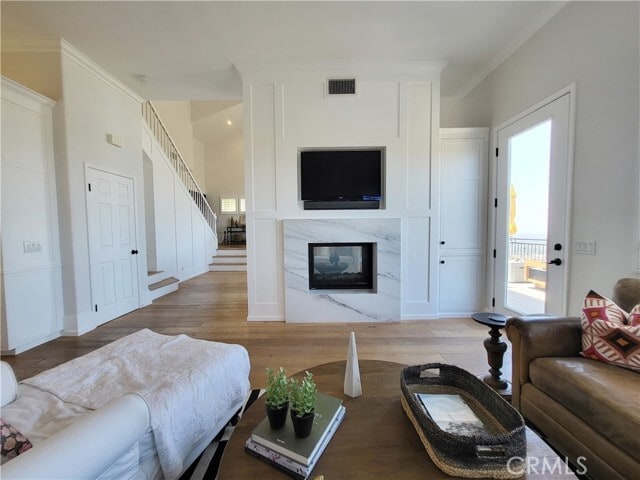 Building Photo - 6206 E Cliffway Dr