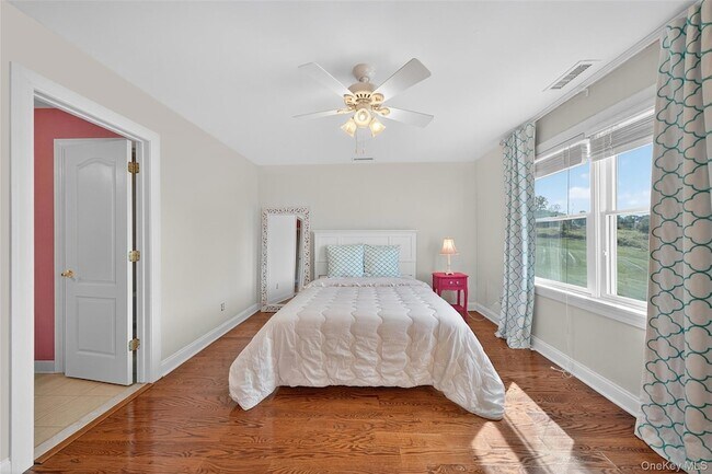 Building Photo - 11 Dorian Way