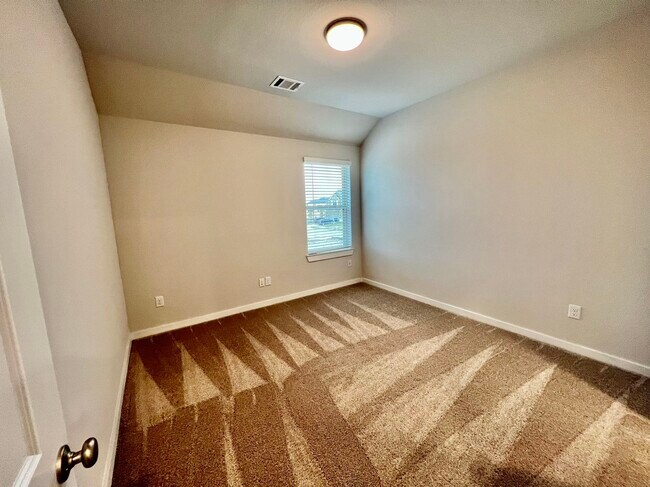 Building Photo - 18426 Palmetto Vw Dr