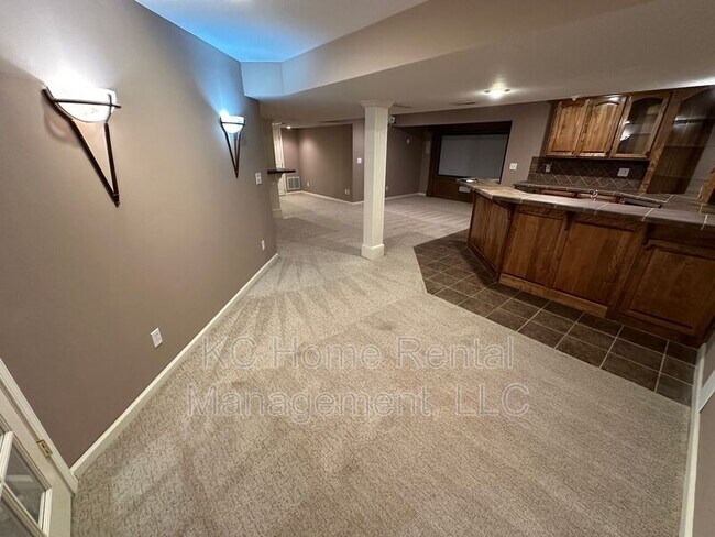 Building Photo - 11308 143rd Ter